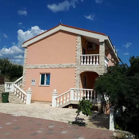 Horvat On Island Pag Vlasici