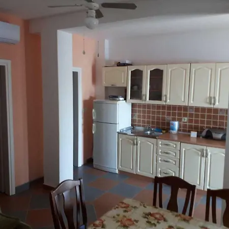 Horvat On Island Pag Apartment