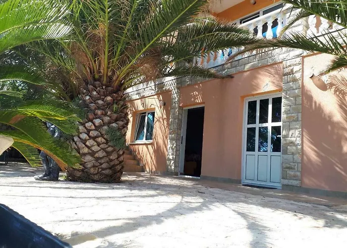 Horvat On Island Pag *