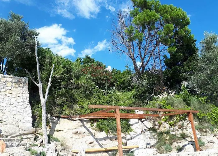 Horvat On Island Pag