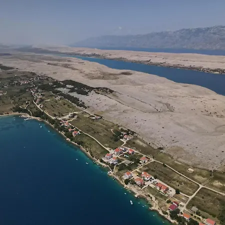 Horvat On Island Pag 아파트